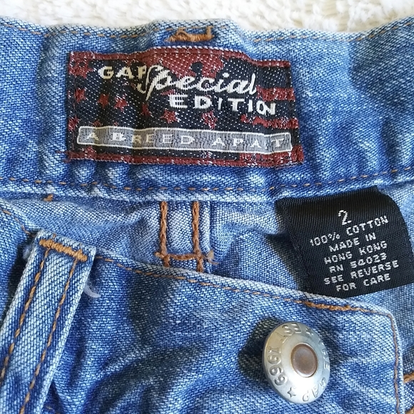 GAP Special Edition 90s High Rise Shorts - Picture 4 of 4